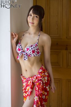 宝宝把腿抬起来靠墙上怎么回事